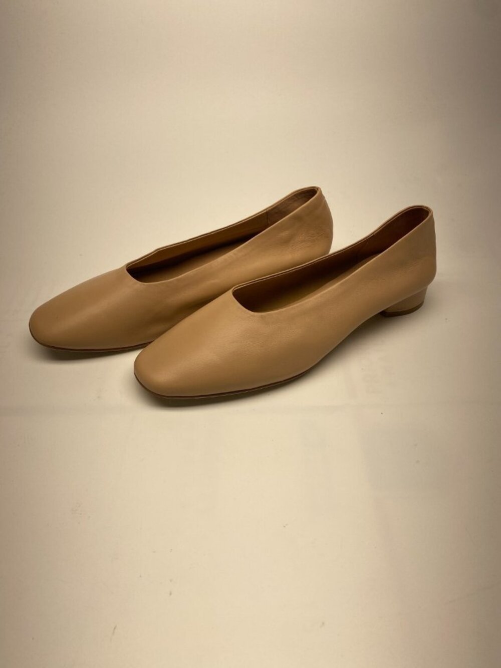 Jeffrey Campbell Womens Trustee Beige Leather Flat Sz 11